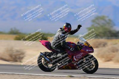 media/Oct-30-2022-CVMA (Sun) [[fb421c3cec]]/Race 16 Amateur Supersport Middleweight/